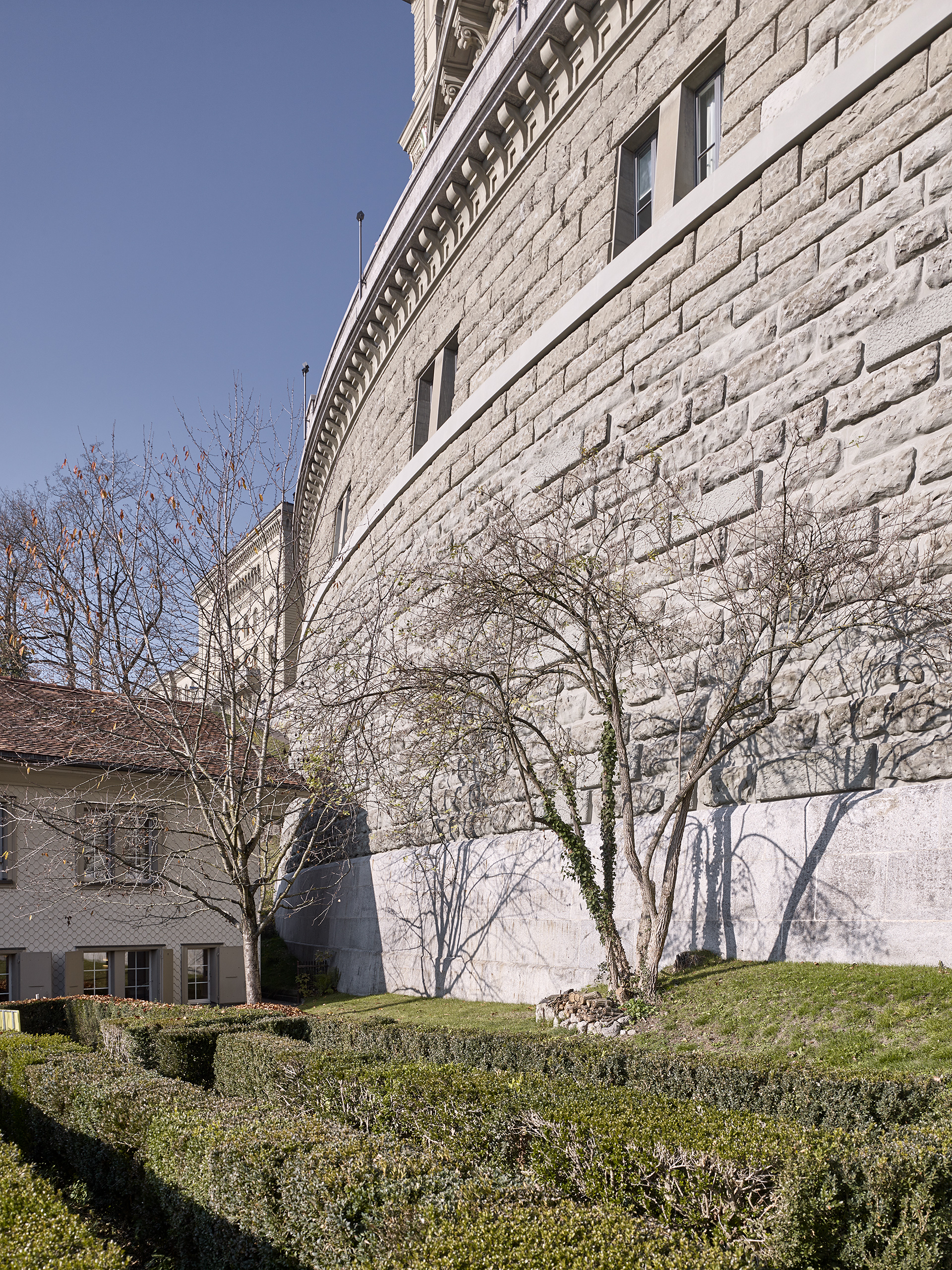 E18694 Alpa 081898 SCREEN